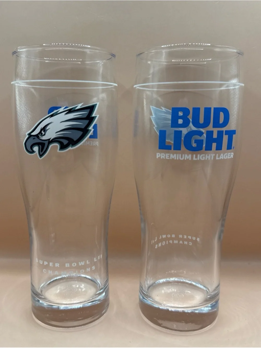 Set of 2 Vintage NFL Philadelphia Eagles Bud Light Beer Glass Super Bowl 1982